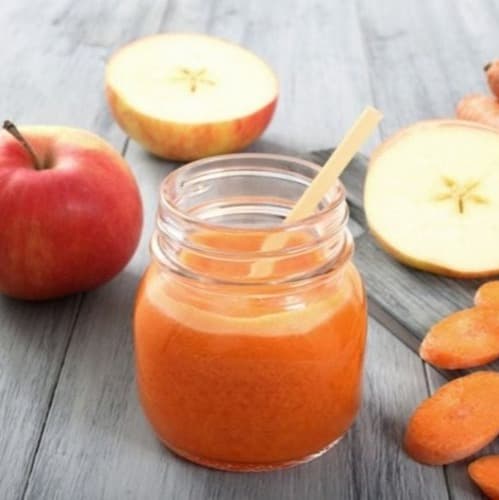 Nước ép detox cà rốt, táo, dứa và gừng tươi